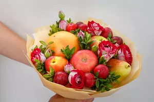 Съедобные букеты для женщин в Хабаровске